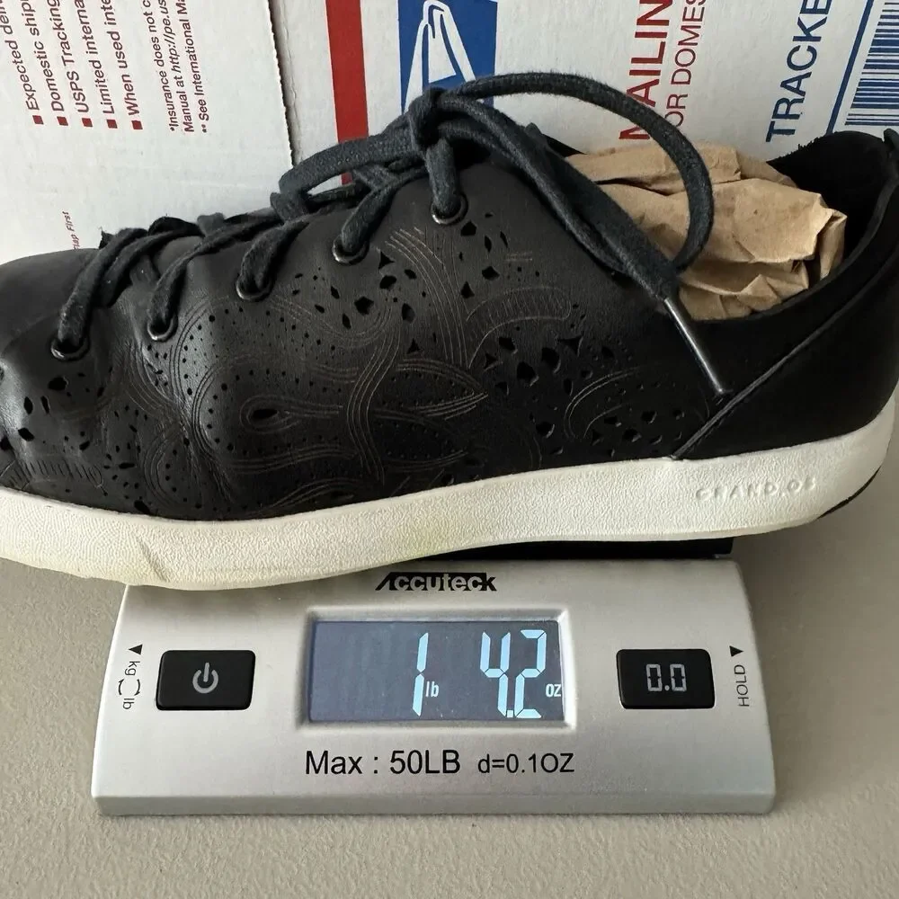 Cole Haan Women Leather Laser Cut Grand Pro Tennis Shoes 9B Black Preppy Comfort